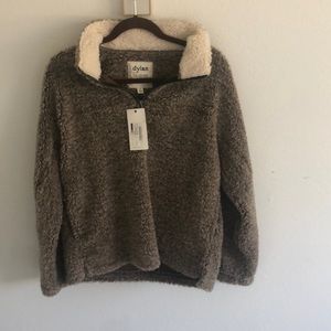 Dylan Clothing Snowcap Sherpa Zip Pullover